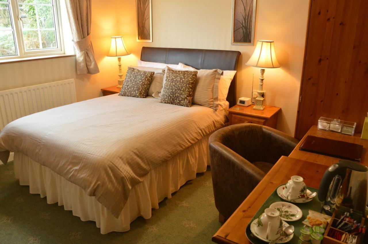 Bryn Hebog Bed & Breakfast Carmarthen Exterior photo